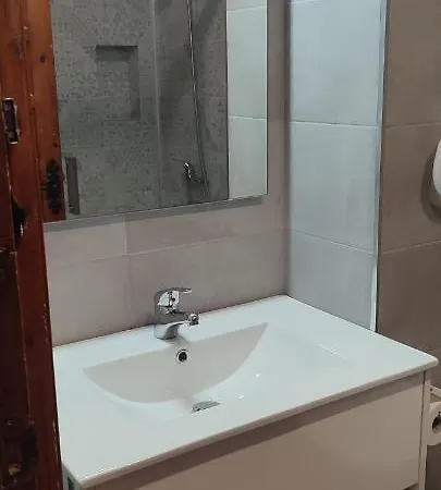 Apartamento Con Vistas Al Puerto Deportivo Fuentes